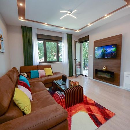 Pine 1 Apartment In The Center Trebinje Extérieur photo